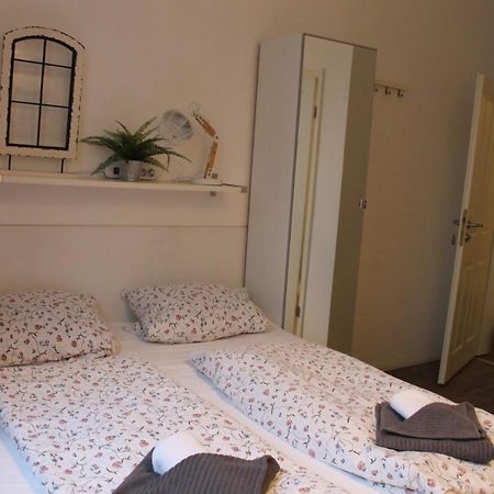 Apartment Am Wall Емден Екстериор снимка
