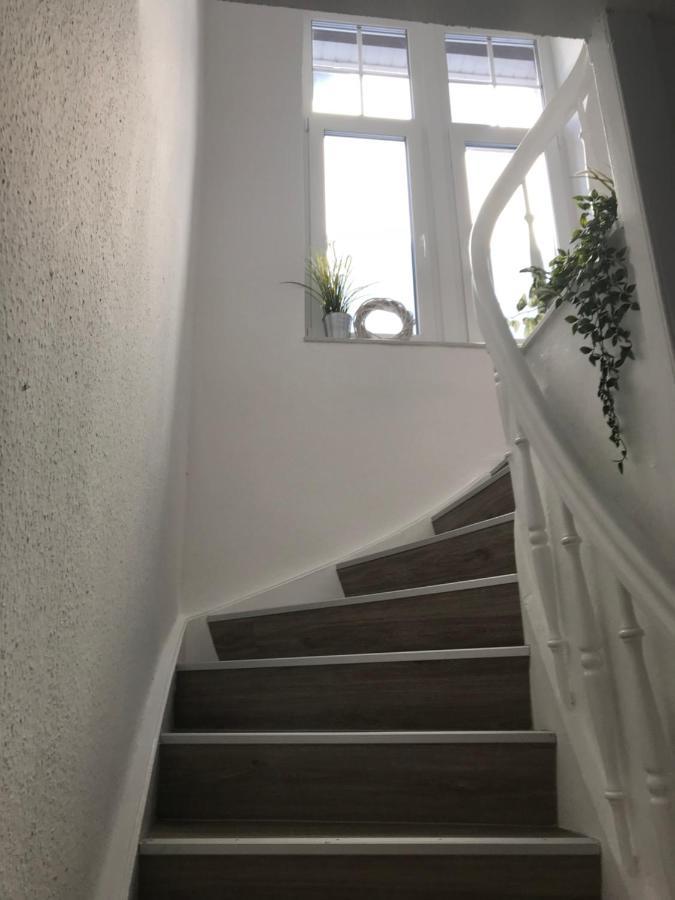 Apartment Am Wall Емден Екстериор снимка