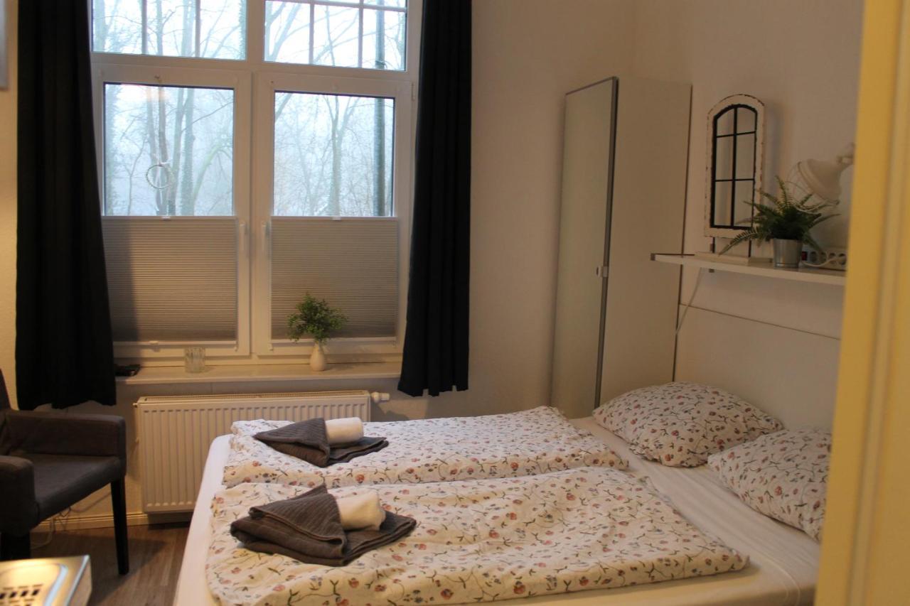 Apartment Am Wall Емден Екстериор снимка